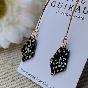 Boucles pendantes tâche horlographique et liege